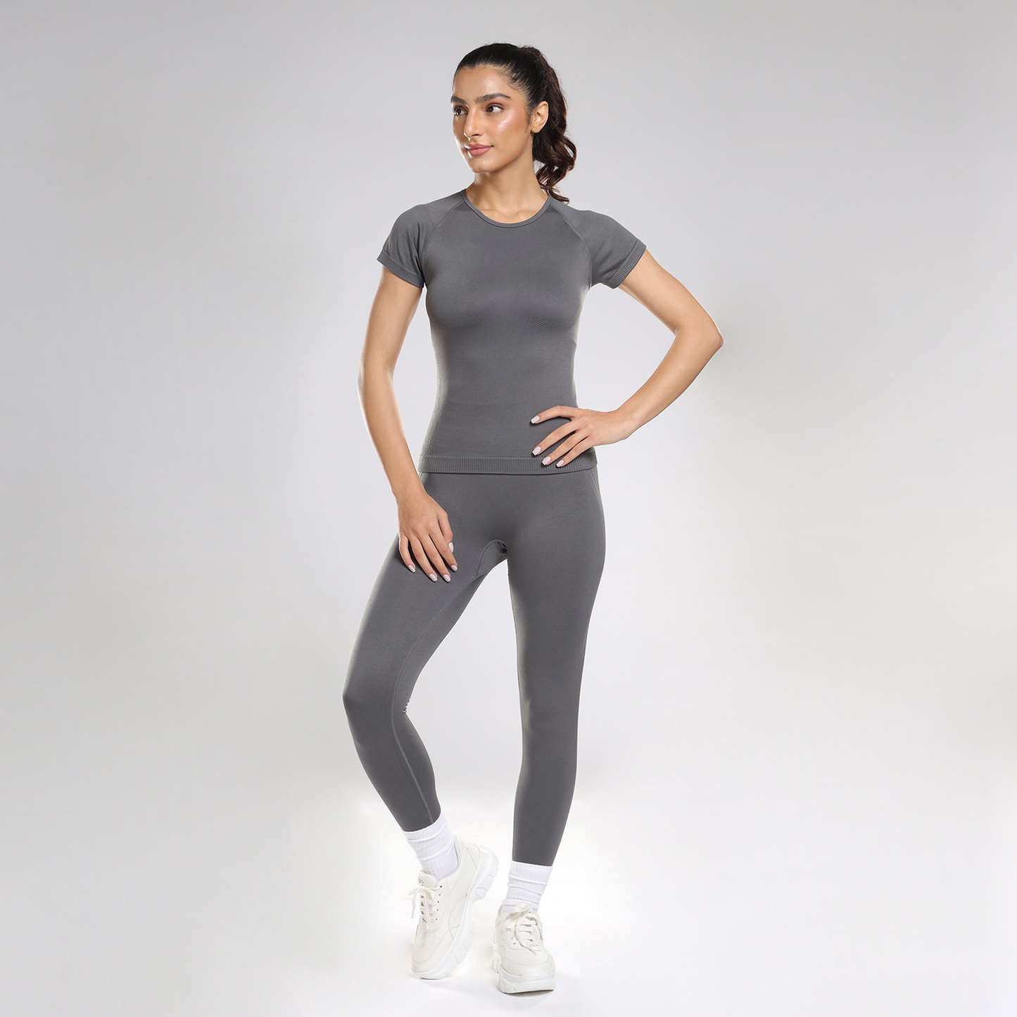 Aria Seamless Tee - Grey Stone
