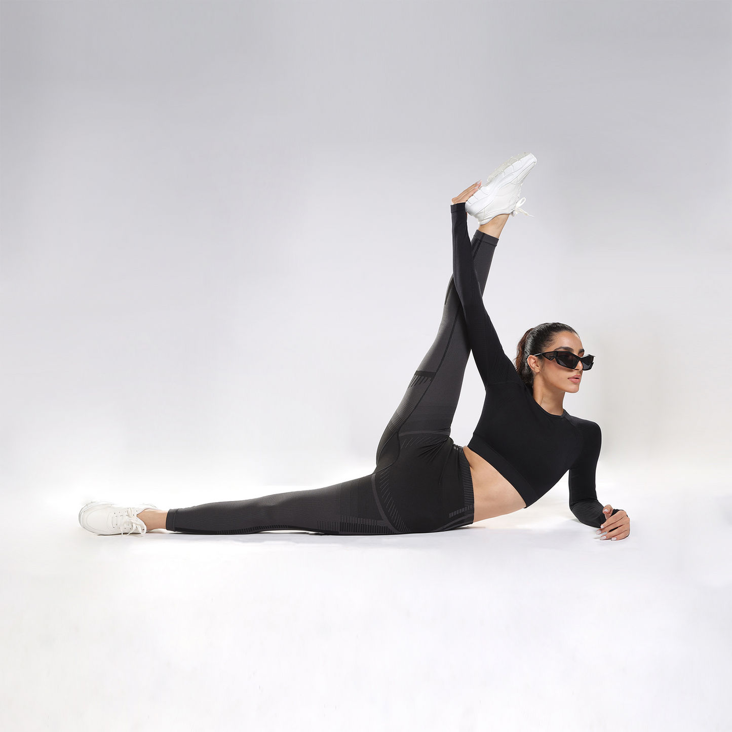 Contour Seamless Leggings - Black Grey