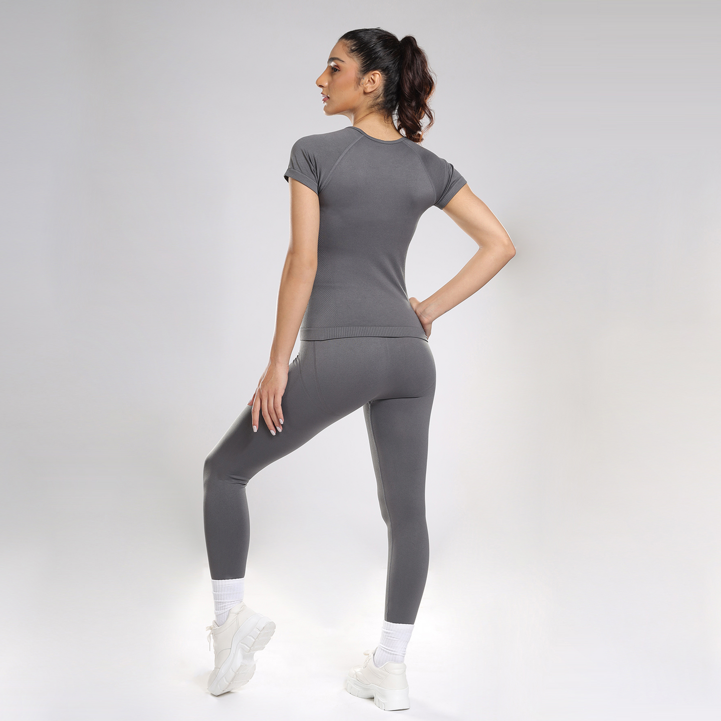 Aria Seamless Tee - Grey Stone