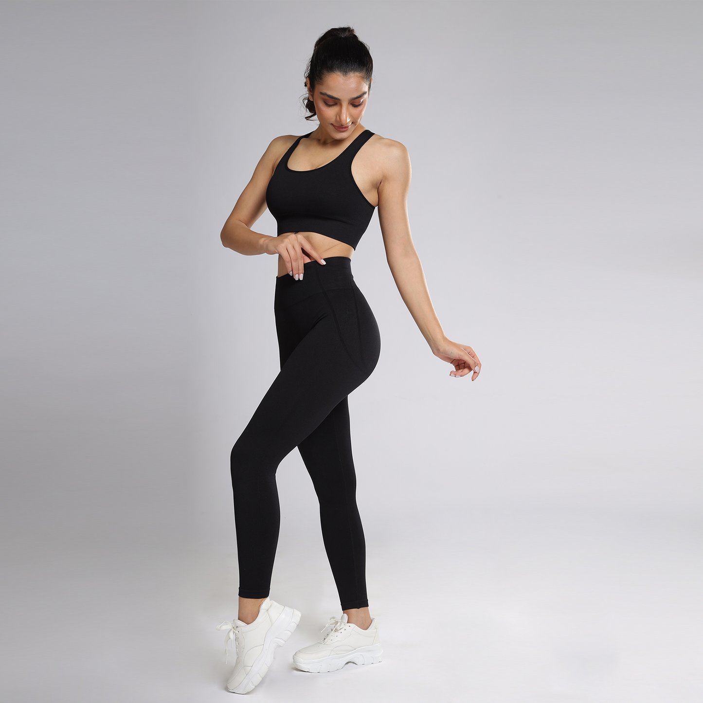 Astrid Performance Sports Bra - Black