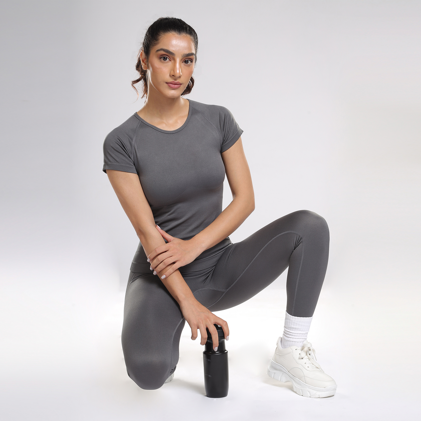 Aria Seamless Tee - Grey Stone