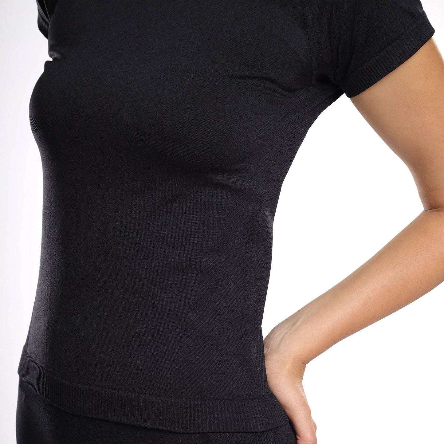 Aria Seamless Tee - Black