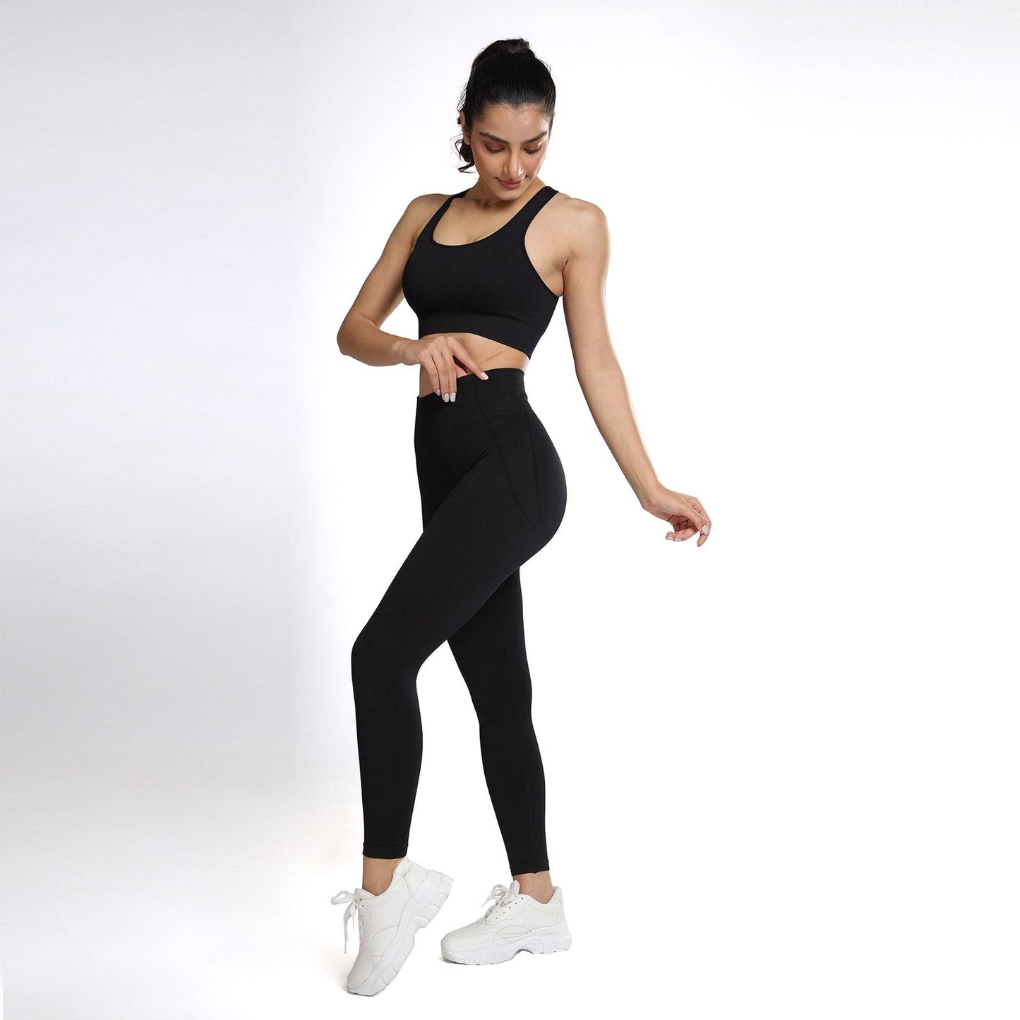 Astrid Performance Sports Bra - Black