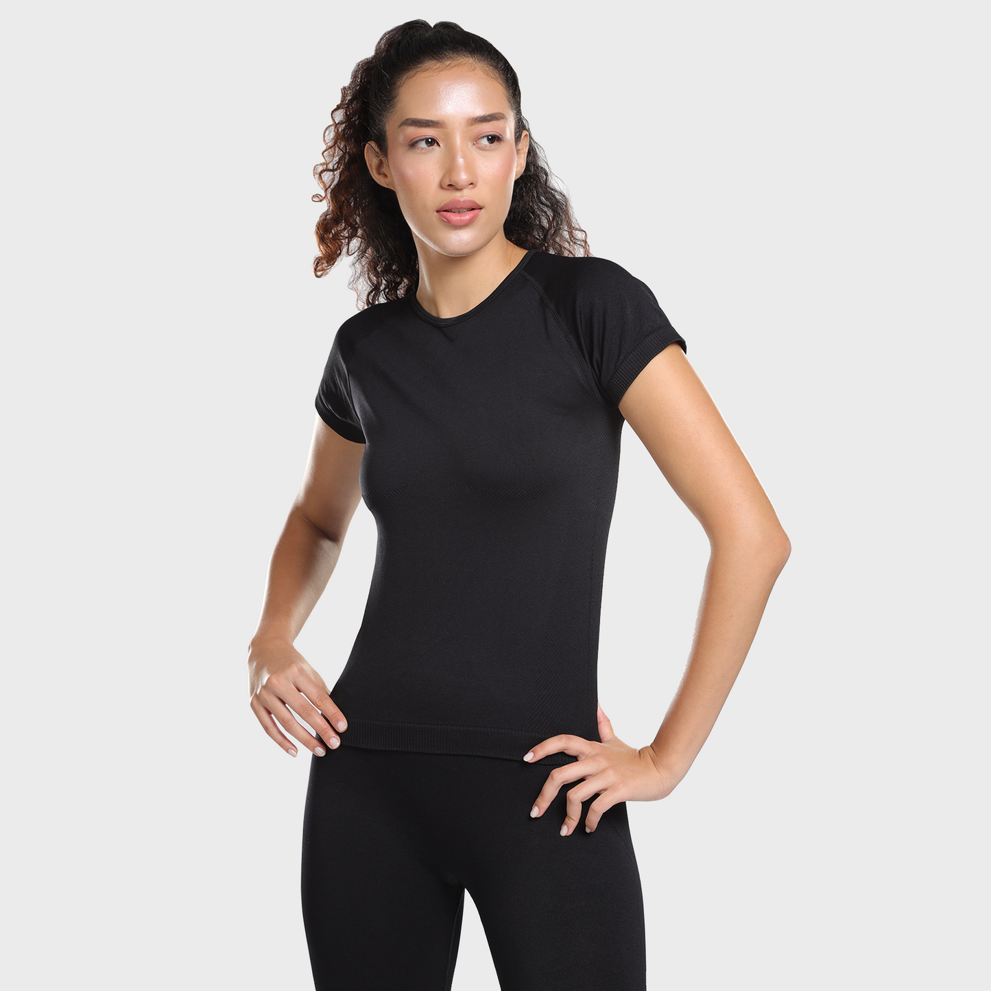 Aria Seamless Tee - Black
